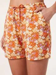 Short - Beauty 5 Short - Beauty – Image 3